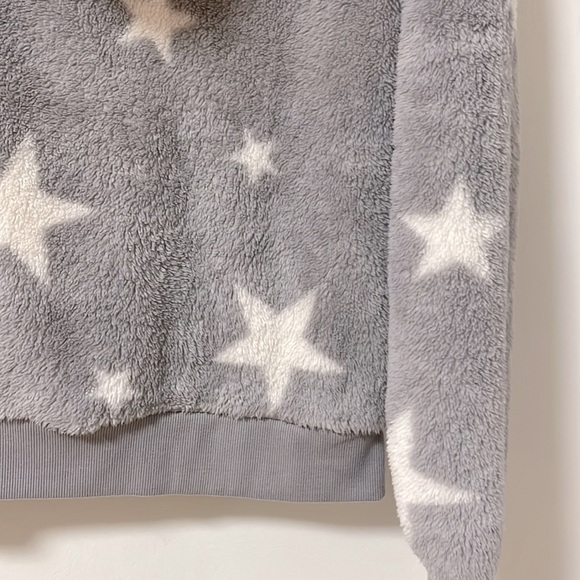 NWT PJ SALVAGE Let's Get Cozy Hoodie Star Print Light Grey - Size XS - Picture 9 of 10